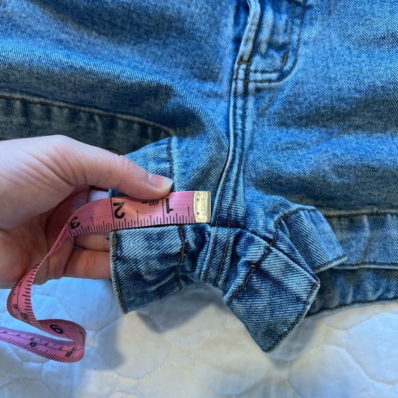 Vintage high rise jean shorts - Picture 7 of 8